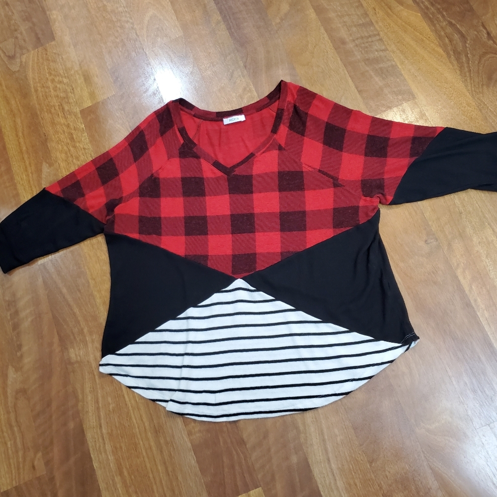 Rickis Red and Black Plaid V-Neck Sweater 1x - Picture 13 of 13